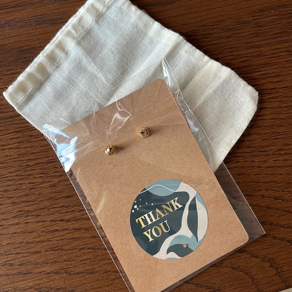 MIA. earrings style 3. - Picture 7 of 7